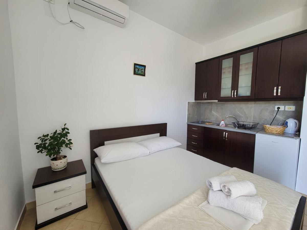 קסאמיל Guesthouse Redilka מראה חיצוני תמונה